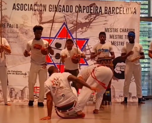 Batizado e troca de graduação do grupo Gingado Capoeira, Barcelona Espanha - Mestre Capu 